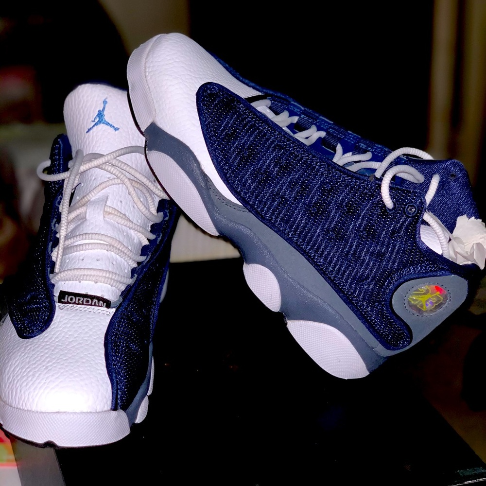 Size 3 , never worn!